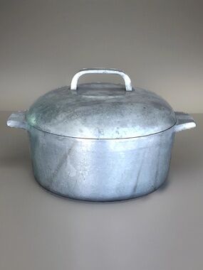 WAGNER WARE Sidney Magnalite VTG 4248-P 5 QT Aluminum Dutch Oven w/Lid